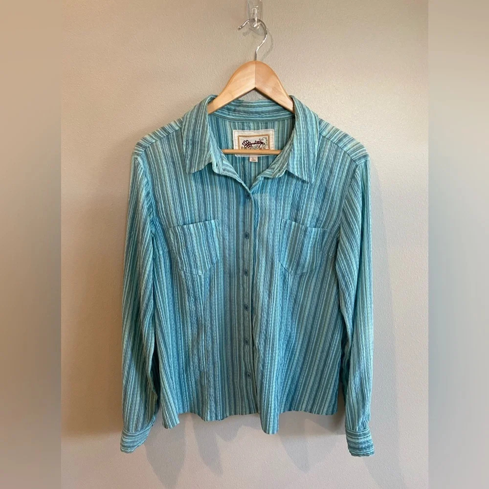 AVENTURA Women’s Blue‎ Long Sleeve Button Up Blouse Large Stripe Detail